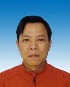 何一兵：特級(jí)教師，河南省學(xué)科帶頭人，省優(yōu)秀