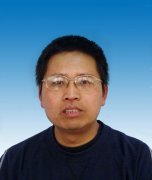 謝青峰：河南省骨干教師，高級(jí)教師，歷史組長(zhǎng)
