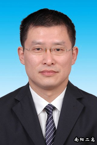 肖寒鵬：河南省骨干教師，高級(jí)教師，信息技術(shù)