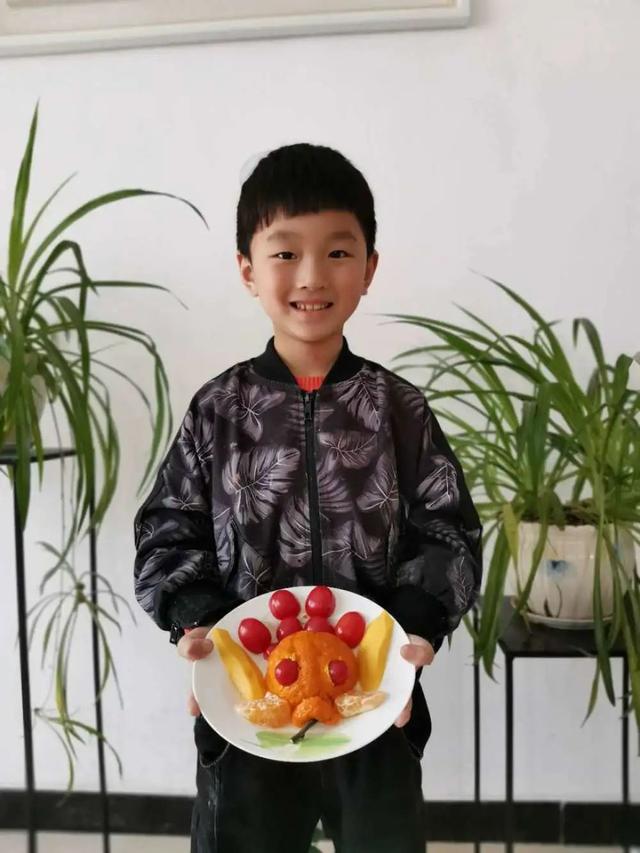 超可愛！“五一”節(jié)，一完的幼兒到高中生們各顯神通
